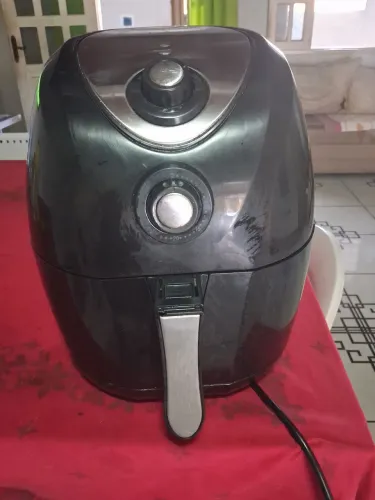 Philco Air Fry Saúde Inox de 3,2 litros.