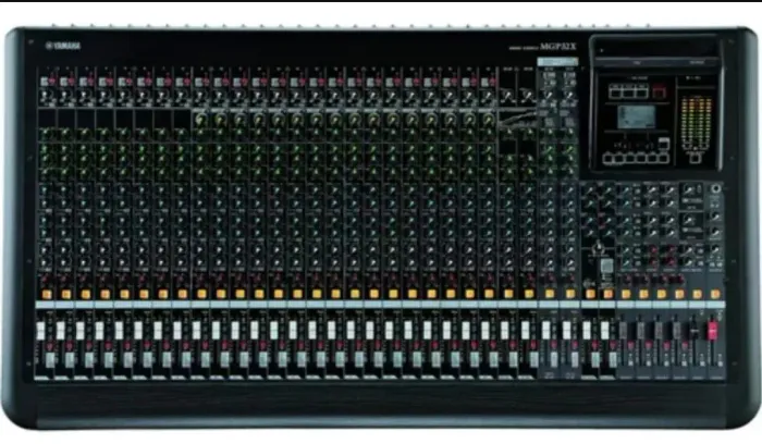 YAMAHA MESA MGPX32