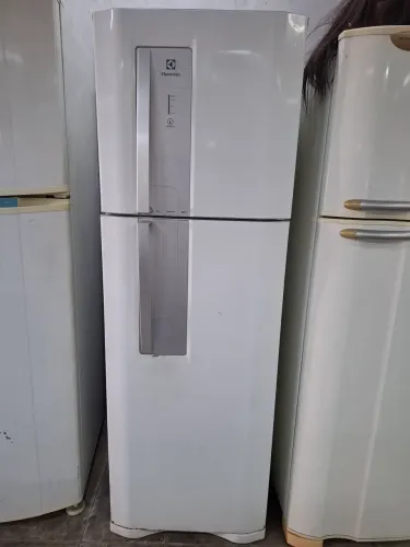 Electrolux Frost Free Duplex 382 litros.