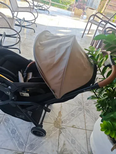 Carrinho mais bebê conforto Safety 1st pouquíssimo usado