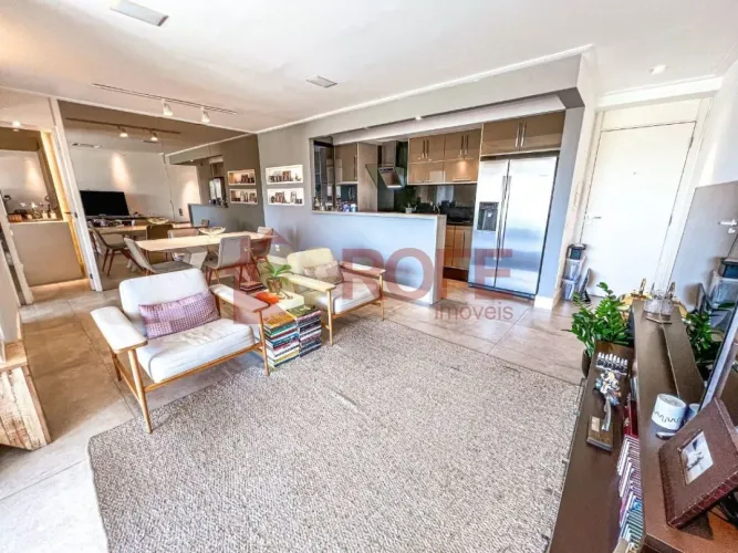 Apartamento MOBILIADO à Venda com 1 Suíte com closet, 2 vagas de garagem, com 72 m² - Camp