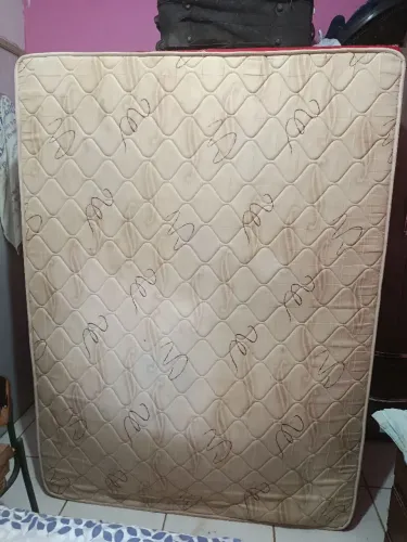 Vendo cama Box casal grande