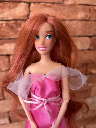 Boneca Gisele encantada Disney