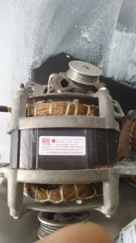 Motor de máquina de lavar roupa ,se estiver interessado ligar *83