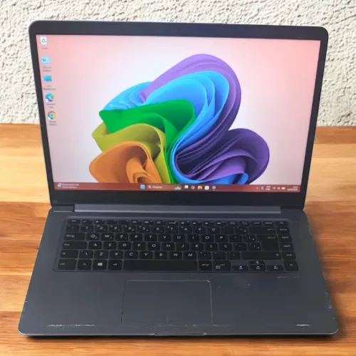 Not Asus VivoBook 15