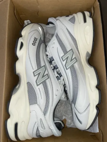 New Balance 1000