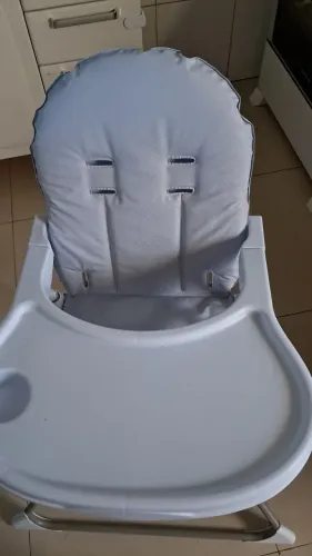 Cadeirinha de alimentação