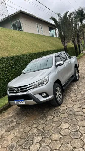 Toyota Hilux CD SRX 4X4 2.8 TDI 16V Diesel Aut. 2017