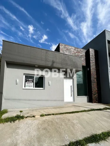 **Linda Casa de Condomínio para aluguel no Bairro Cocão, Viamão, RS!**