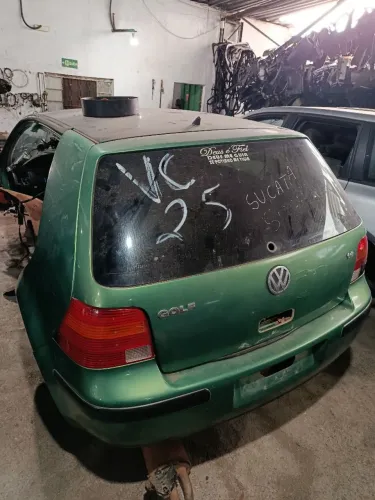 Golf 2001 sucata retirada peças