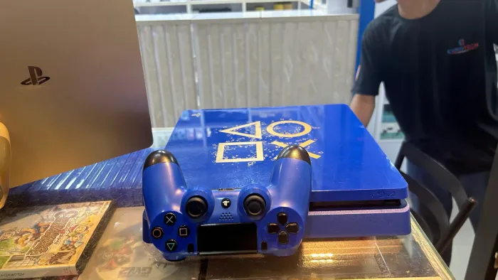 Ps4 Slim 10BLOQUEADO Loja Física Edição Limitada Azul Garantia Parcelo Troco