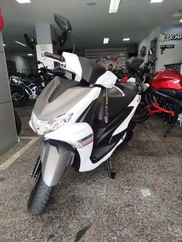 Yamaha Fluo 125 ABS