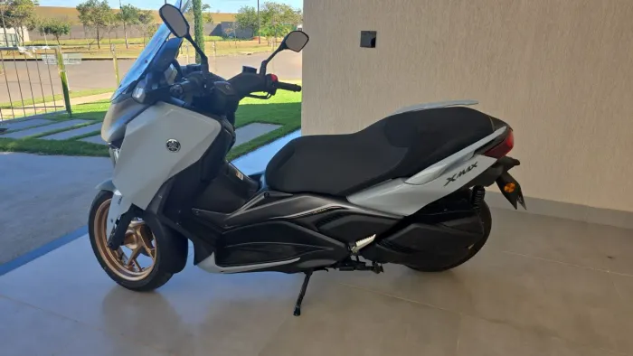 Xmax 300 - impecável estado de zero