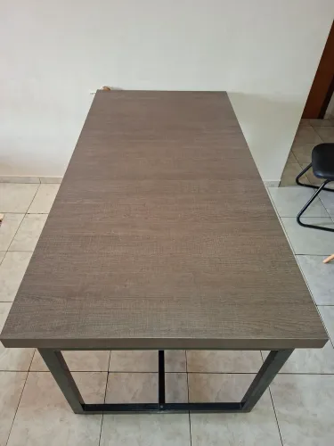 Mesa de Jantar 1,80m x 0,90m Tampo MDF.
