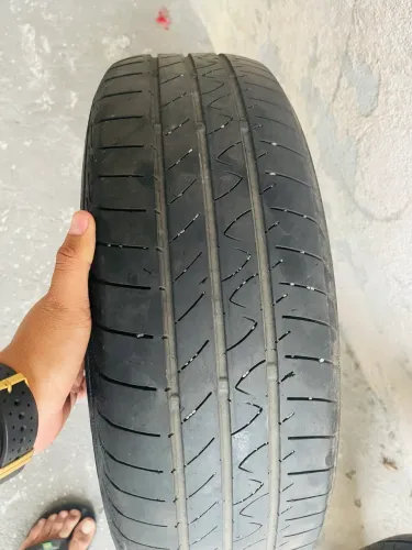 Pneus 185/65/15 Continental