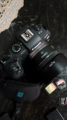 Kit Canon EOS RP + Lente RF 50mm f/1.8 + 2 Baterias + 3 Cartões SanDisk