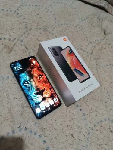 Note 12 pro com NFC 256gb 12 de ram todo original caixa  e cabo analiso trocas   