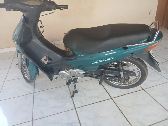 Vendo moto tel * watts app
