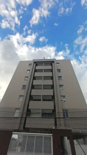 Apartamento para aluguel possui 82 metros quadrados com 3 quartos