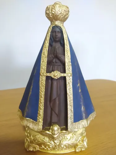 Nossa Senhora Aparecida manto azul com detalhes em dourado - gesso 22cm