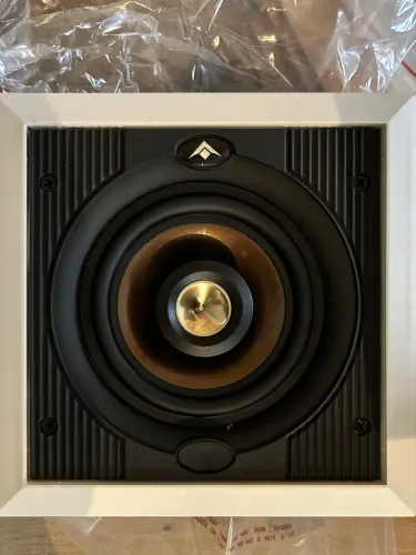 Par de Caixas Acústicas Absolute Acoustics Voga V3 - NOVAS | Nunca Instaladas