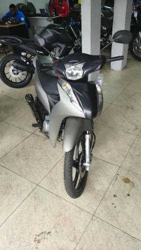 HONDA BIZ 125 CINZA 2024 Shalon veículos Cariacica