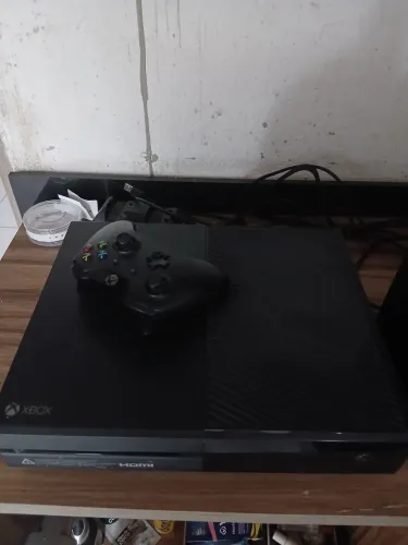 Vendo ou troco Xbox one fat por ps4