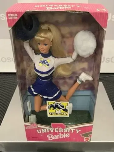 Barbie Cheerleader da Universidade de Michigan Edição Especial University