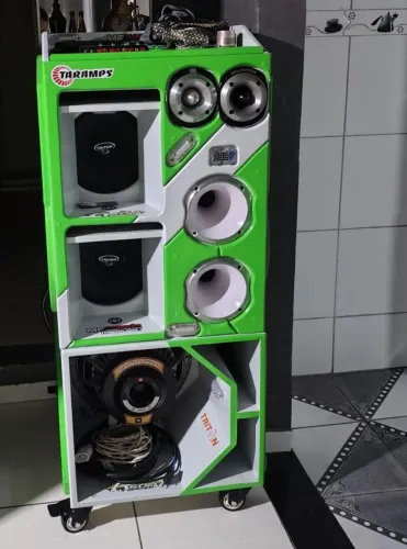 Vende se caixa Bob completa