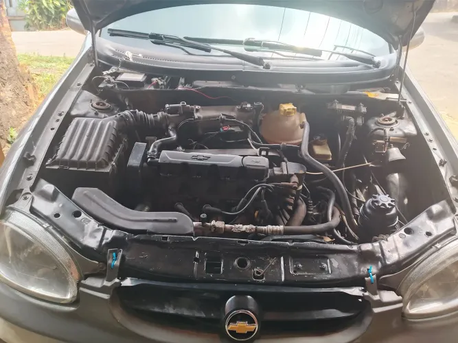 Chevrolet Corsa SED Class.spirit 1.0/1.0 Flexpower (álcool) 2005