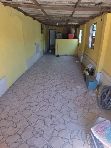 Vendesse uma casa na praia de João Francisco