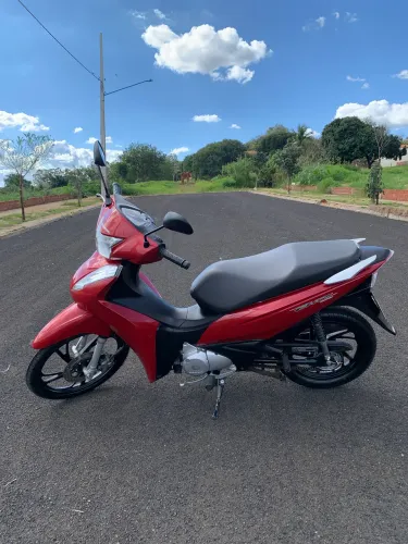 Honda/Biz 125 Vermelha 