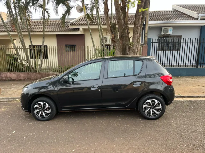 Renault Sandero Zen Flex 1.0 12V 5P Mec. 2021