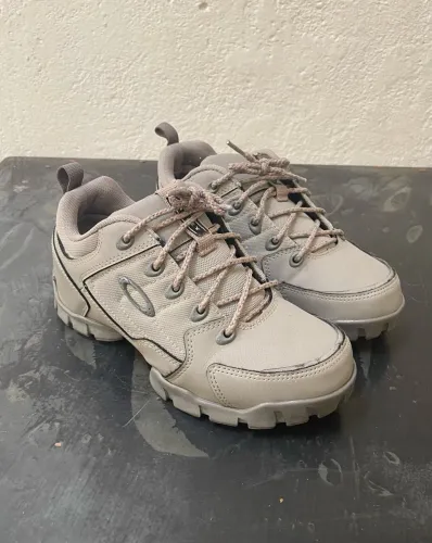 Tênis Oakley Half Track Low 2