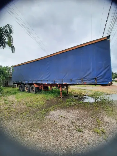 Vendo carreta em perfeitas condições