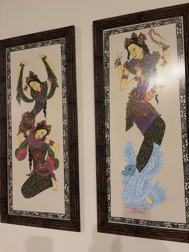 Quadro de dançarinas balinesas