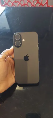 iPhone 16
