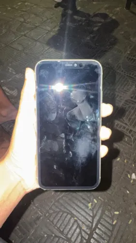IPHONE 11 - PARA CONSERTO