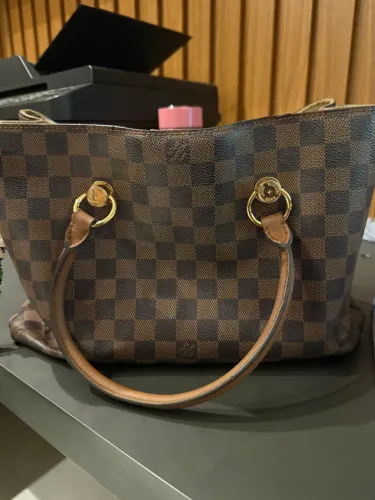 Bolsa Louis Vuitton Riverside em canvas Damier Ébène.