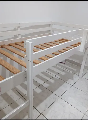 Cama solteiro com escada R$200,00