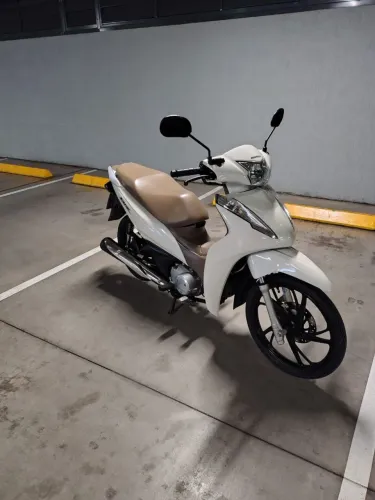 Honda biz 125 branca / caramelo EX