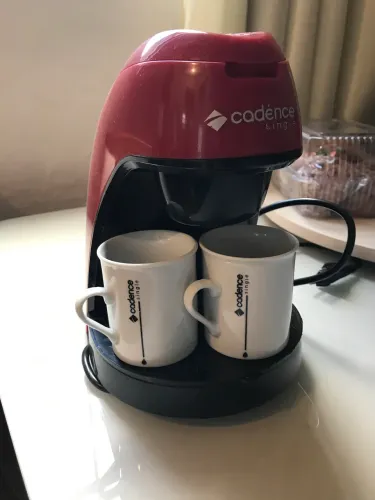 Cafeteira elétrica cadence $ 50 reais