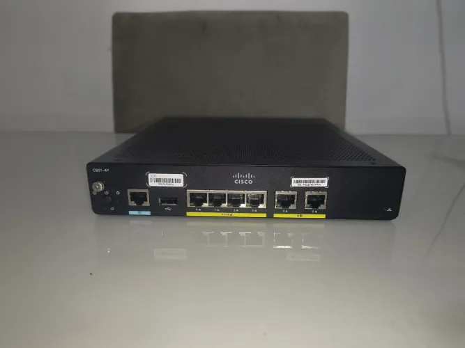 ROTEADOR CISCO ISR 900 SERIES