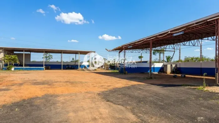 GIGANTE LOGÍSTICO NA BR-364: 2.500 m² DE POTENCIAL PURO NO KM 05!