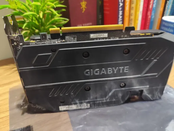 Placa de vídeo Nvidia GeForce 1660 Super 6gb
