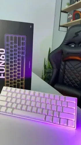Teclado Gamer magnético branco rgb