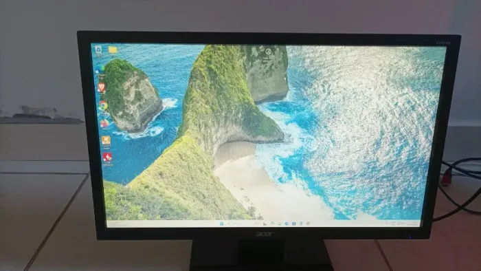 Monitor Acer V226HQL 21.5'' - Full HD HDMI/VGA | Usado em ótimo estado
