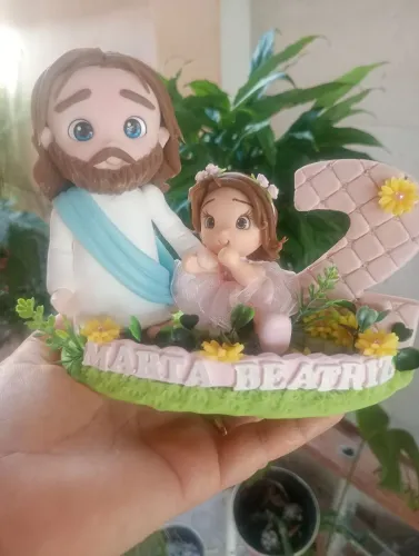 Topo de Bolo Menina com Jesus em Biscuit