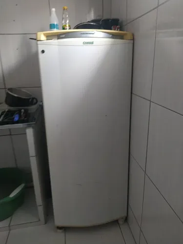 Geladeira Consul fros free, está gelando mais não está congelando