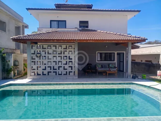 Casa em Condomínio : / Residencial / Condomínio Bosque Dos Pires